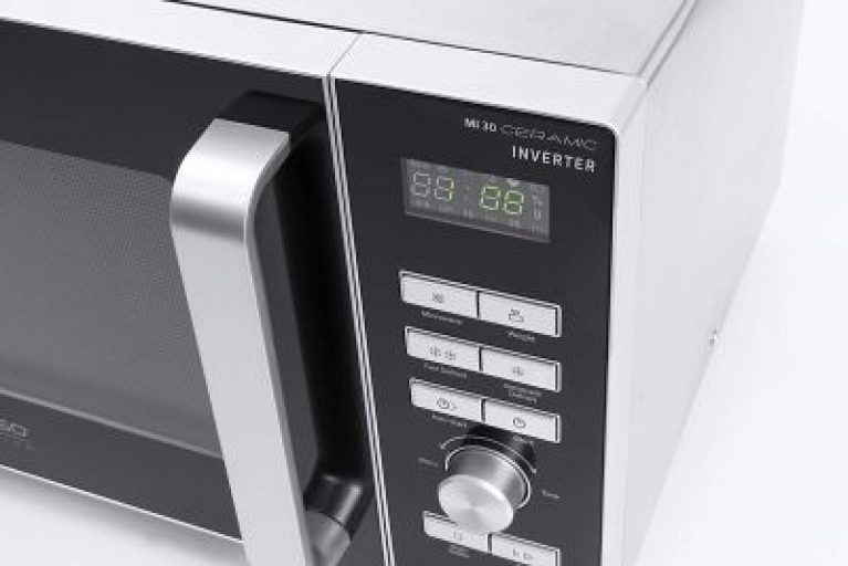 Caso MI 30 Ceramic Test: Überzeugt die Mikrowelle ohne Drehteller?