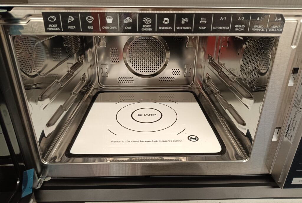 Mikrowelle ohne Drehteller länger haltbar